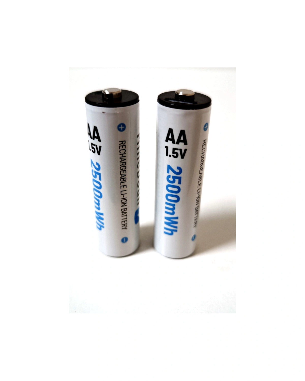 Two MineDSun AA 1.5V 2500 mWh rechargeable lithium batteries